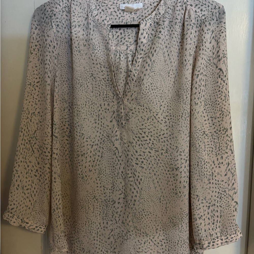 Dalia Cream and Gray Patterned Blouse